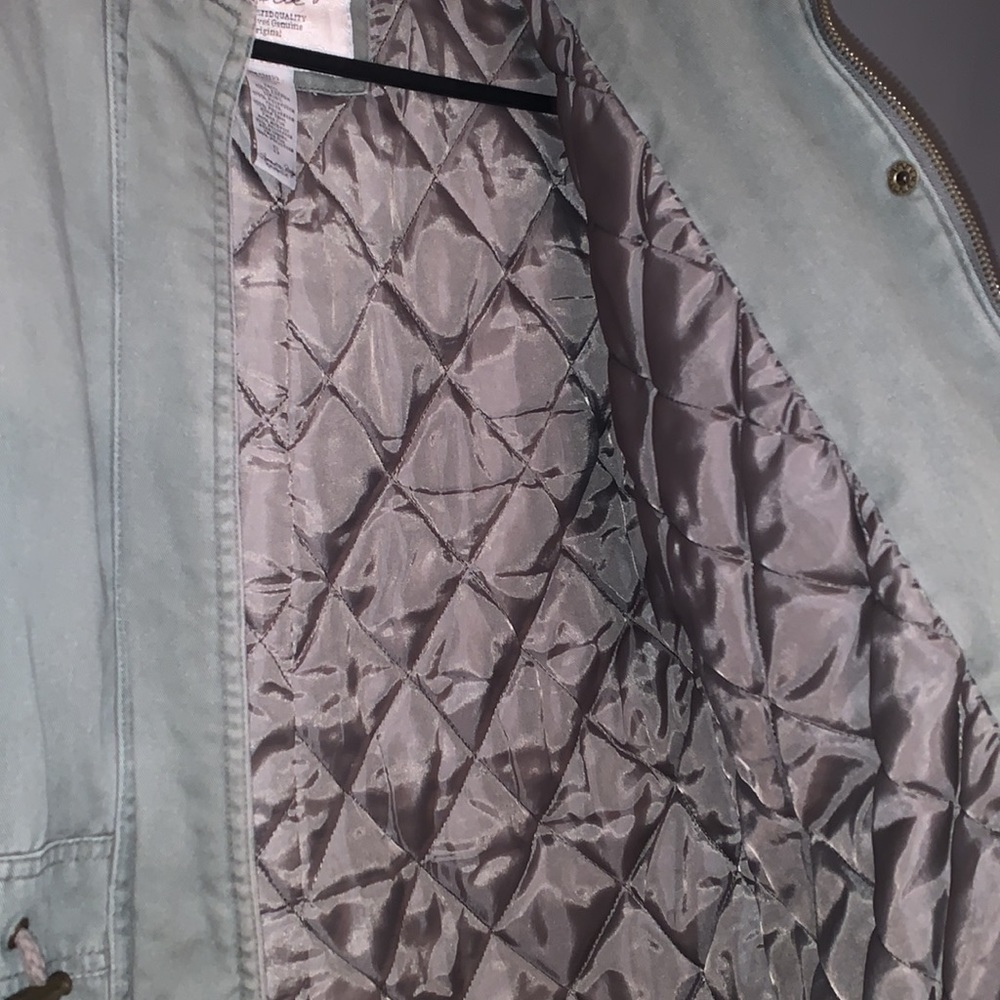 American rag jacket. Sized small. Army green. - Picture 5 of 8